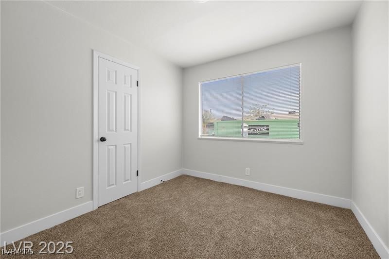 728 Carpenter Drive Property Photo 14