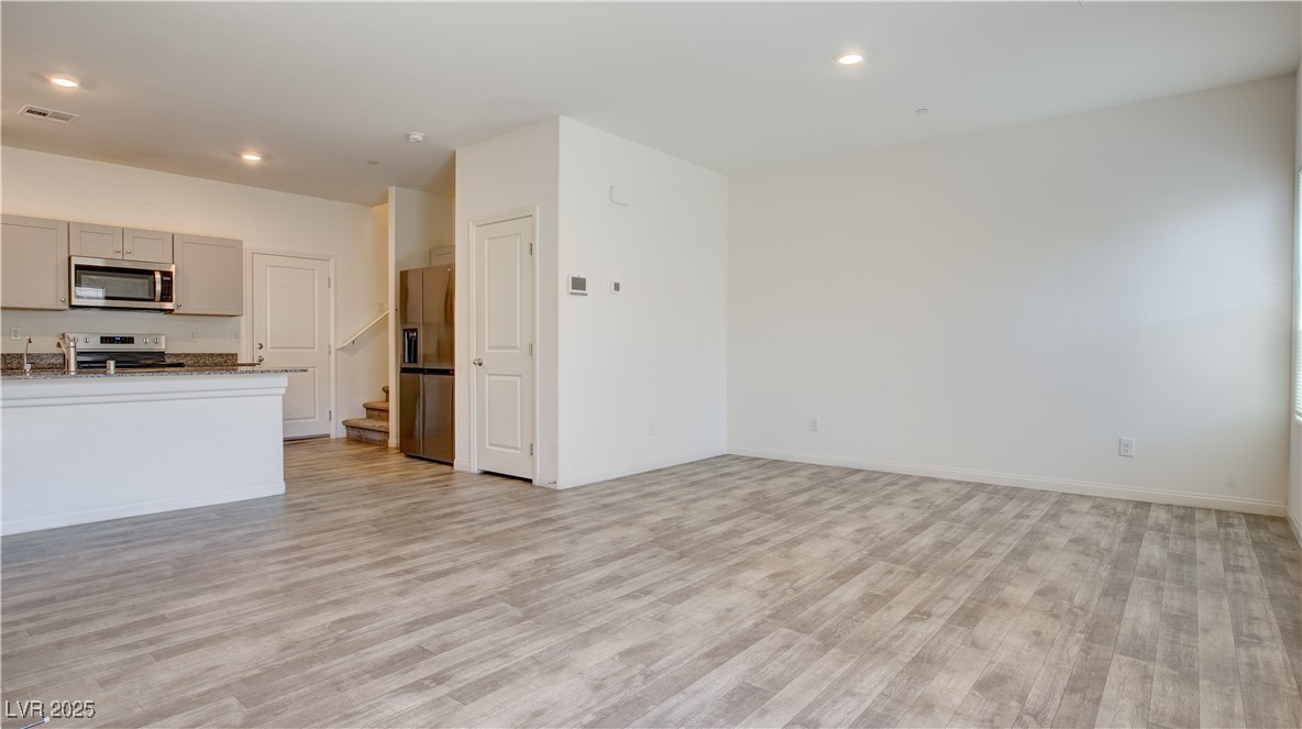 4229 Venus Falls Avenue Property Photo 8