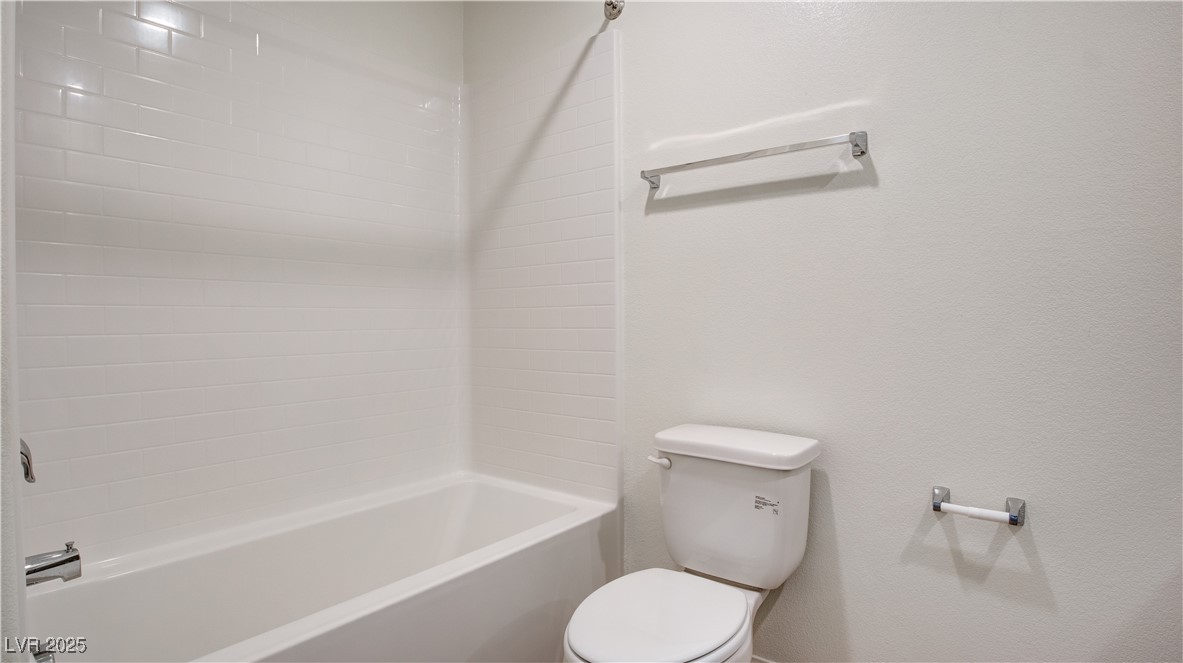 4229 Venus Falls Avenue Property Photo 18