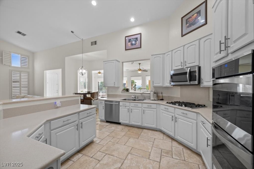 835 Market Crest Drive Property Photo 6