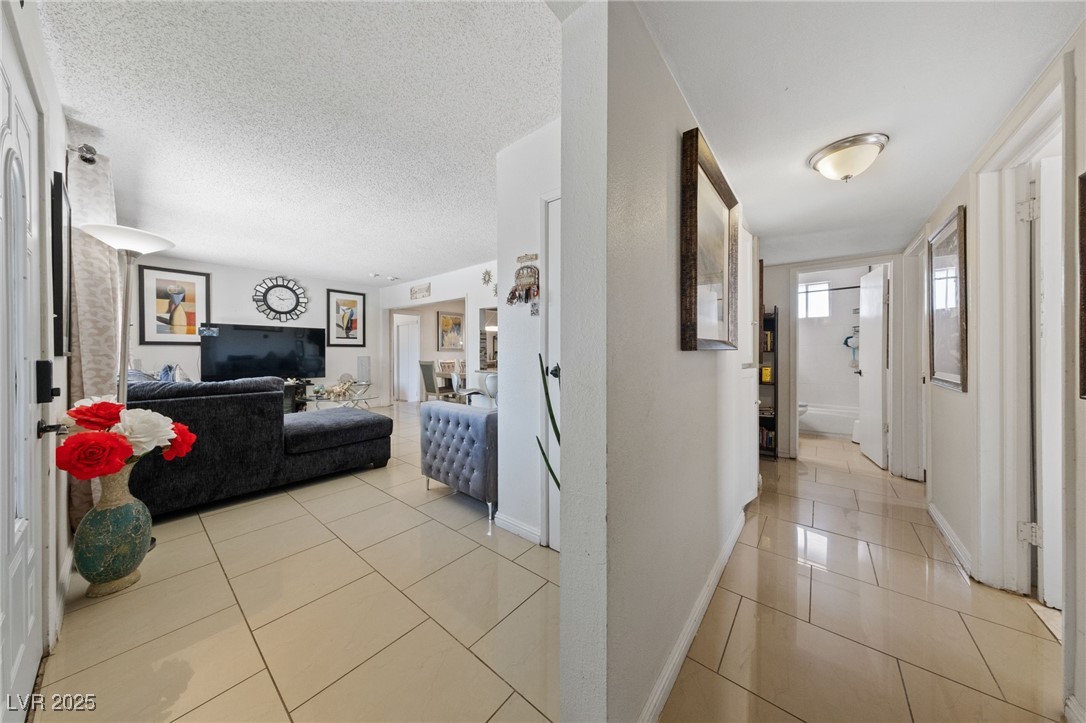 1916 Canosa Avenue Property Photo 4