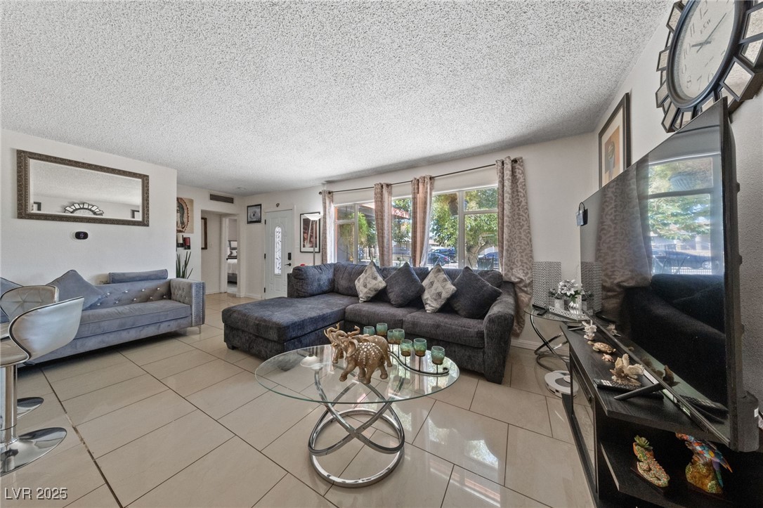 1916 Canosa Avenue Property Photo 6