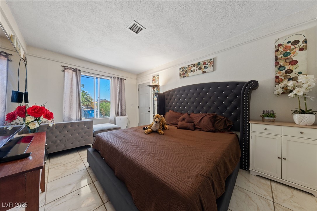 1916 Canosa Avenue Property Photo 22