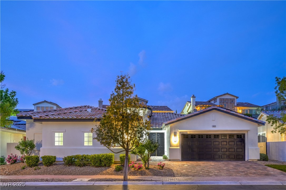 3020 Via Venezia Property Photo 1