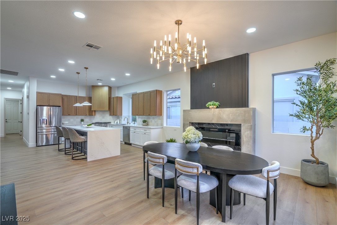 3020 Via Venezia Property Photo 5