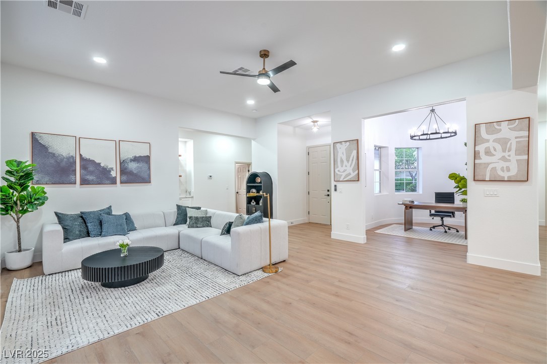 3020 Via Venezia Property Photo 7