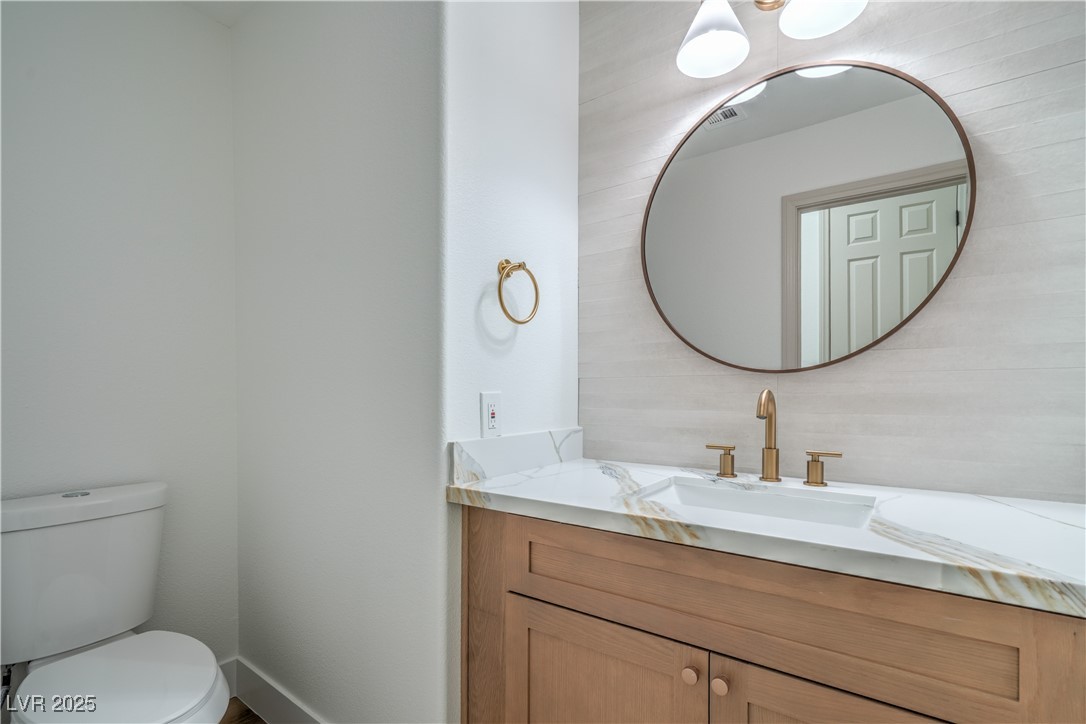 3020 Via Venezia Property Photo 14