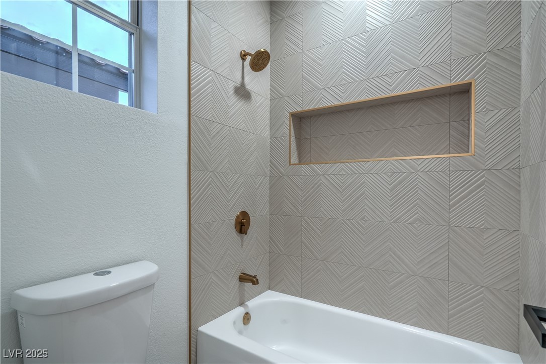 3020 Via Venezia Property Photo 16