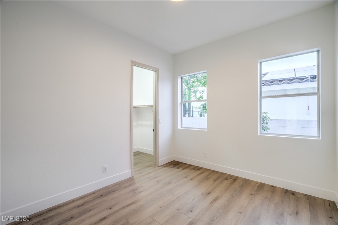 3020 Via Venezia Property Photo 24
