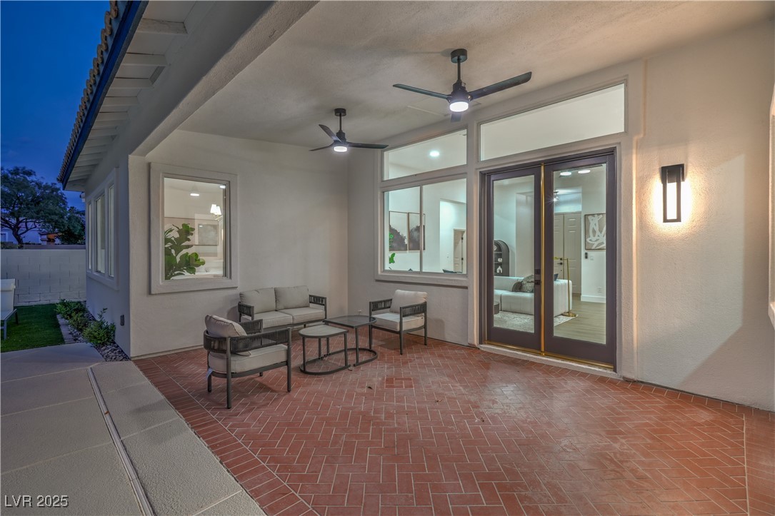 3020 Via Venezia Property Photo 30
