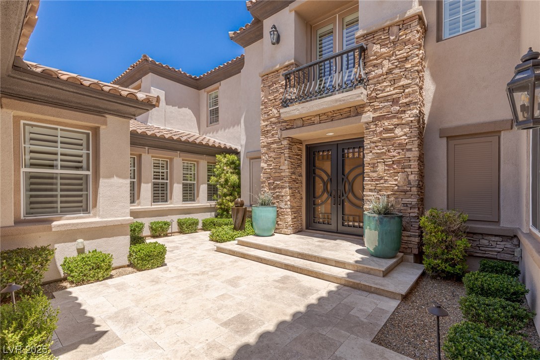 2436 Grassy Spring Place Property Photo 4