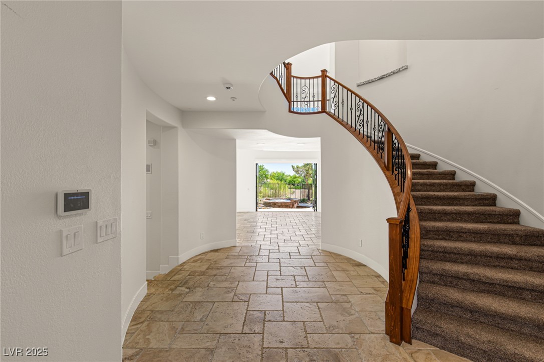 2436 Grassy Spring Place Property Photo 5
