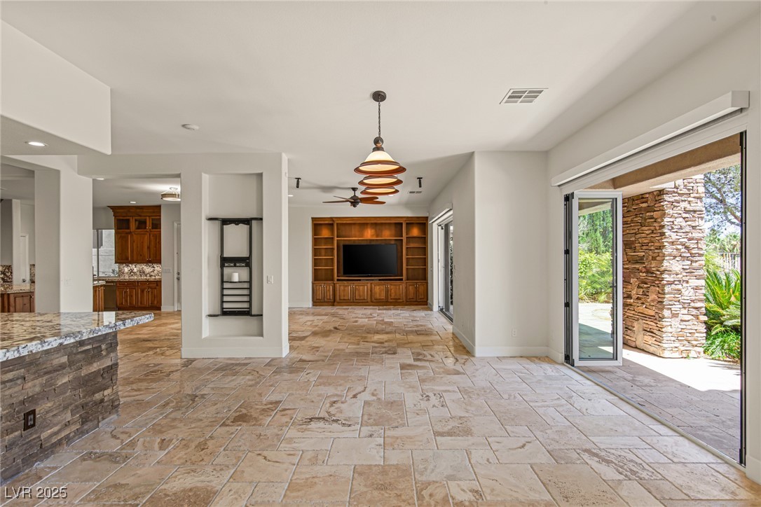 2436 Grassy Spring Place Property Photo 10