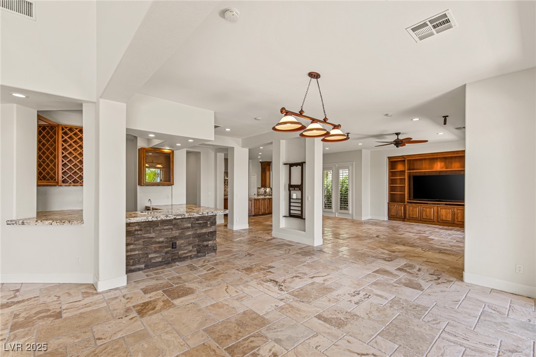 2436 Grassy Spring Place Property Photo 11