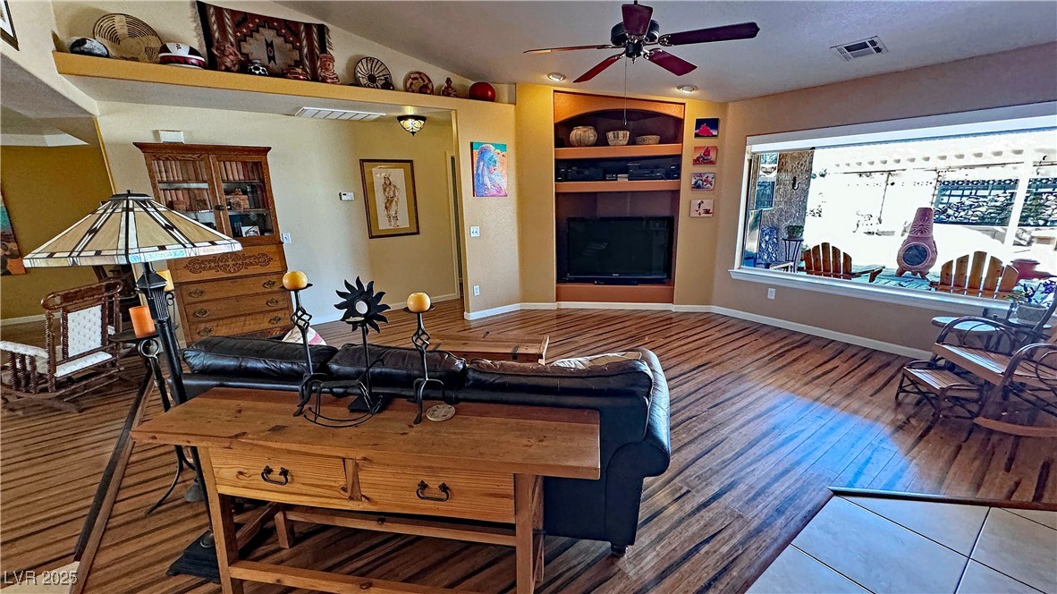 5480 Lincolnwood Court Property Photo 11