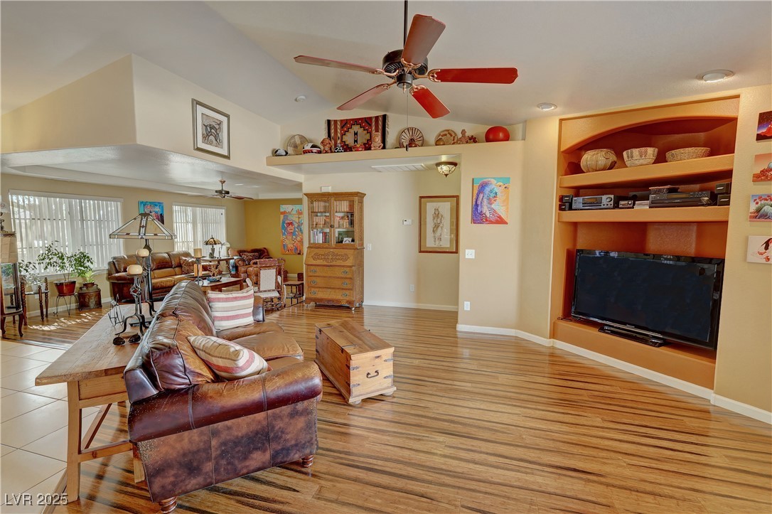 5480 Lincolnwood Court Property Photo 12