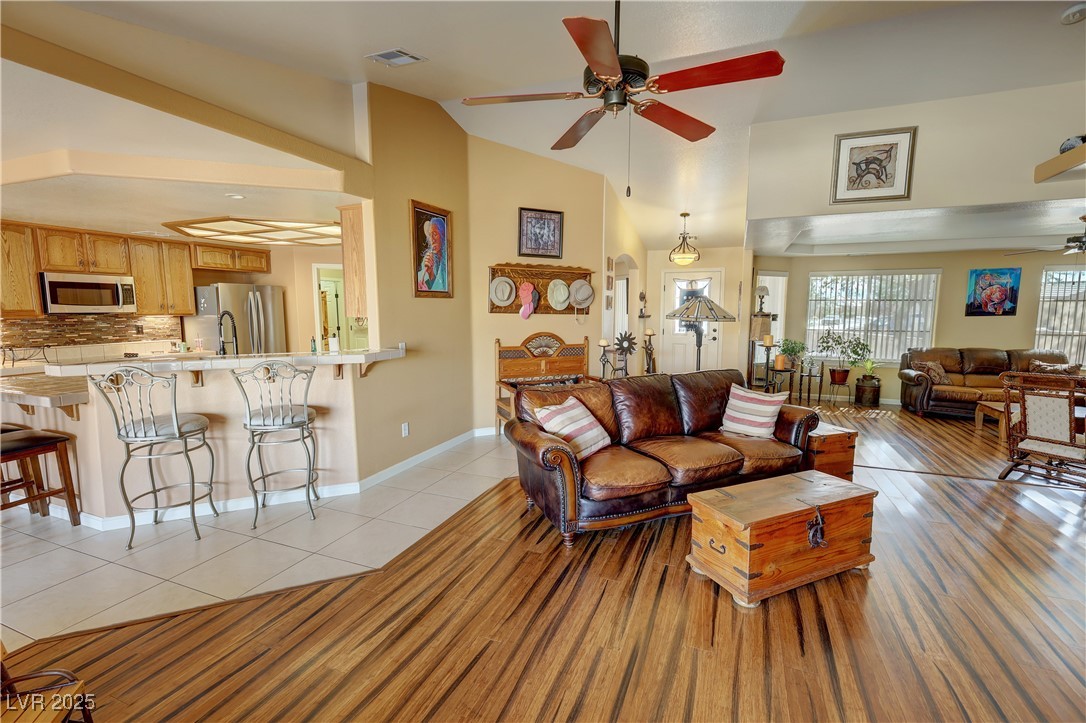 5480 Lincolnwood Court Property Photo 16