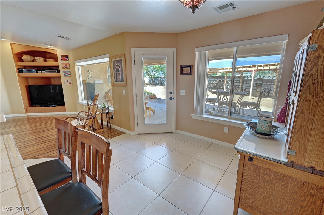 5480 Lincolnwood Court Property Photo 17