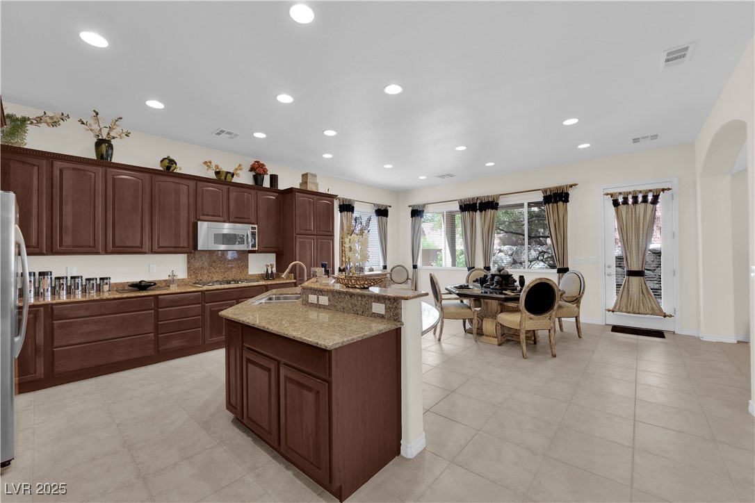 6739 Quapaw Street Property Photo 18