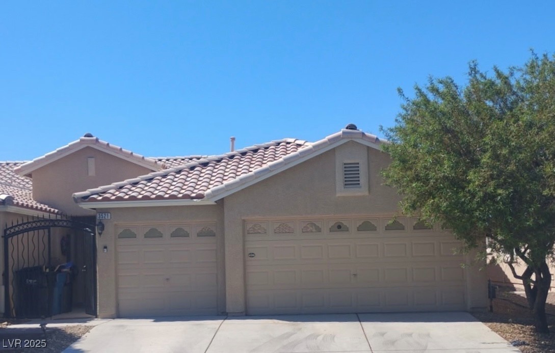 3521 Amish Avenue Property Photo 1