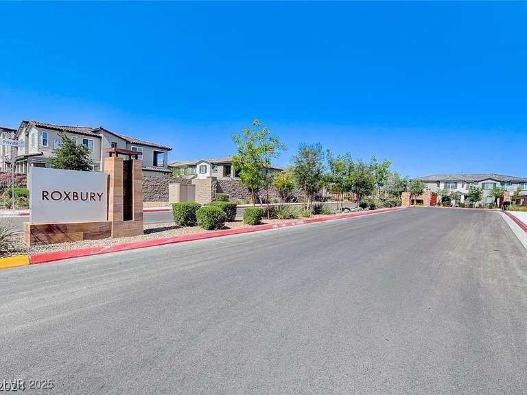 7332 North Decatur Boulevard 2 Property Photo 9