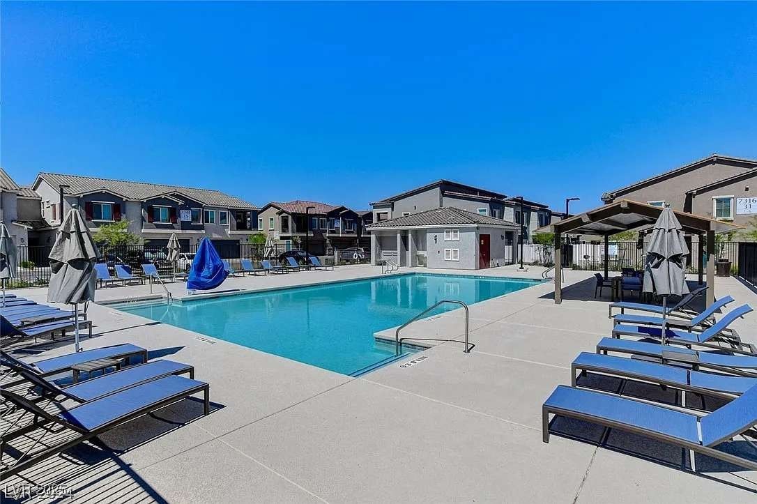 7332 North Decatur Boulevard 2 Property Photo 10