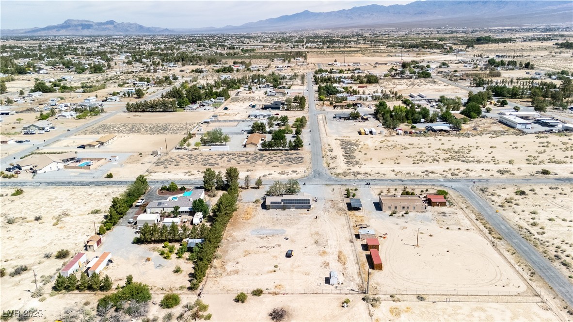 2251 Bridger Street Property Photo 8