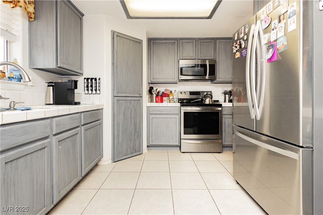 2251 Bridger Street Property Photo 20
