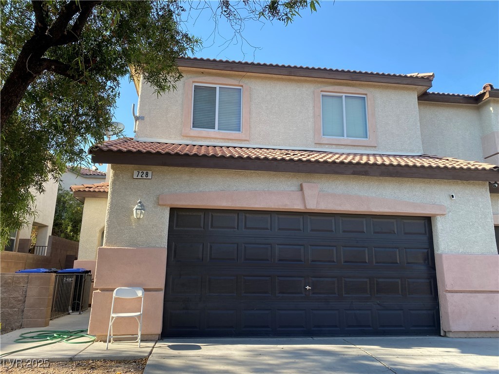 728 Twilight Blue Avenue Property Photo 1