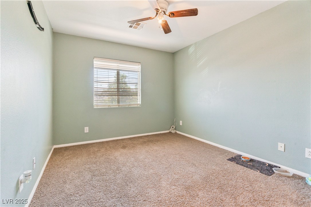 728 Twilight Blue Avenue Property Photo 12