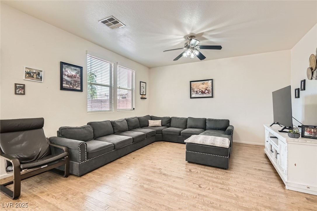 8252 Pearl Oasis Court Property Photo 4