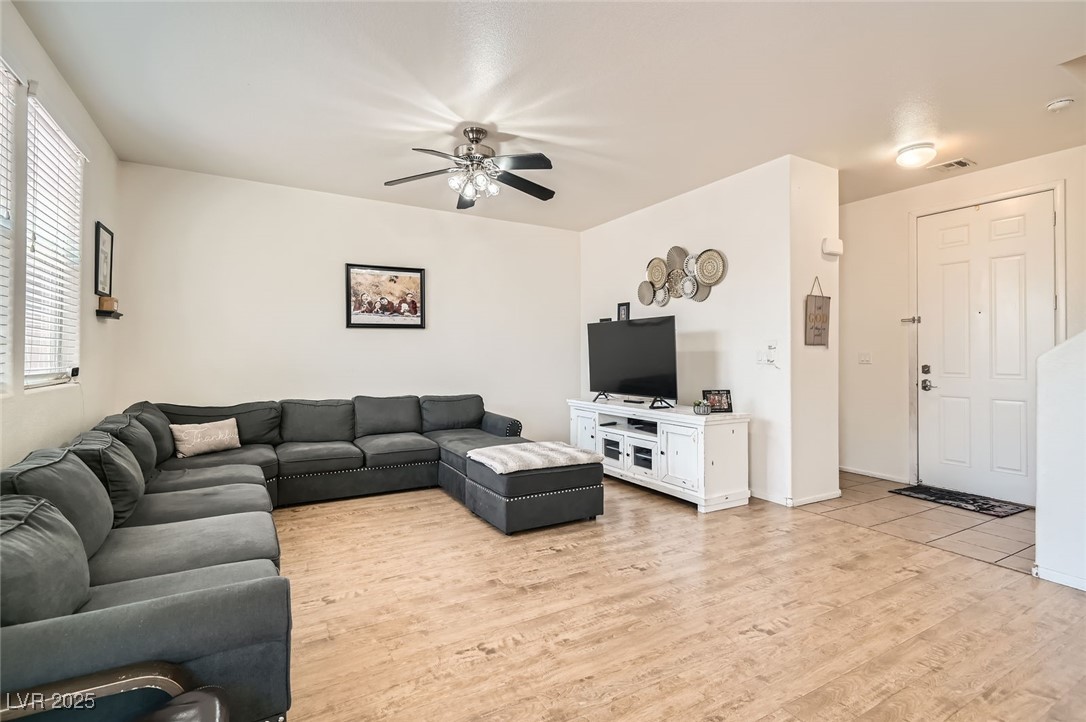 8252 Pearl Oasis Court Property Photo 5