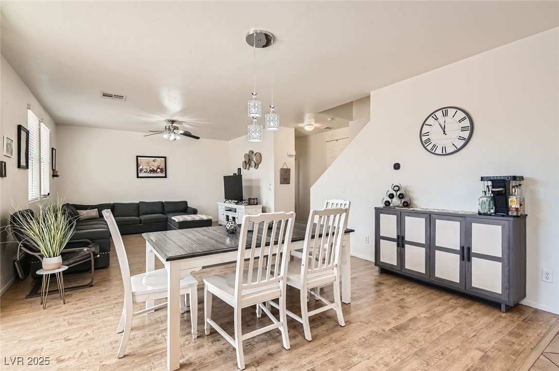 8252 Pearl Oasis Court Property Photo 9