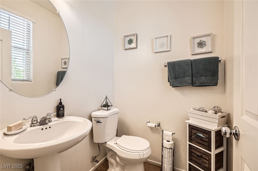 8252 Pearl Oasis Court Property Photo 13