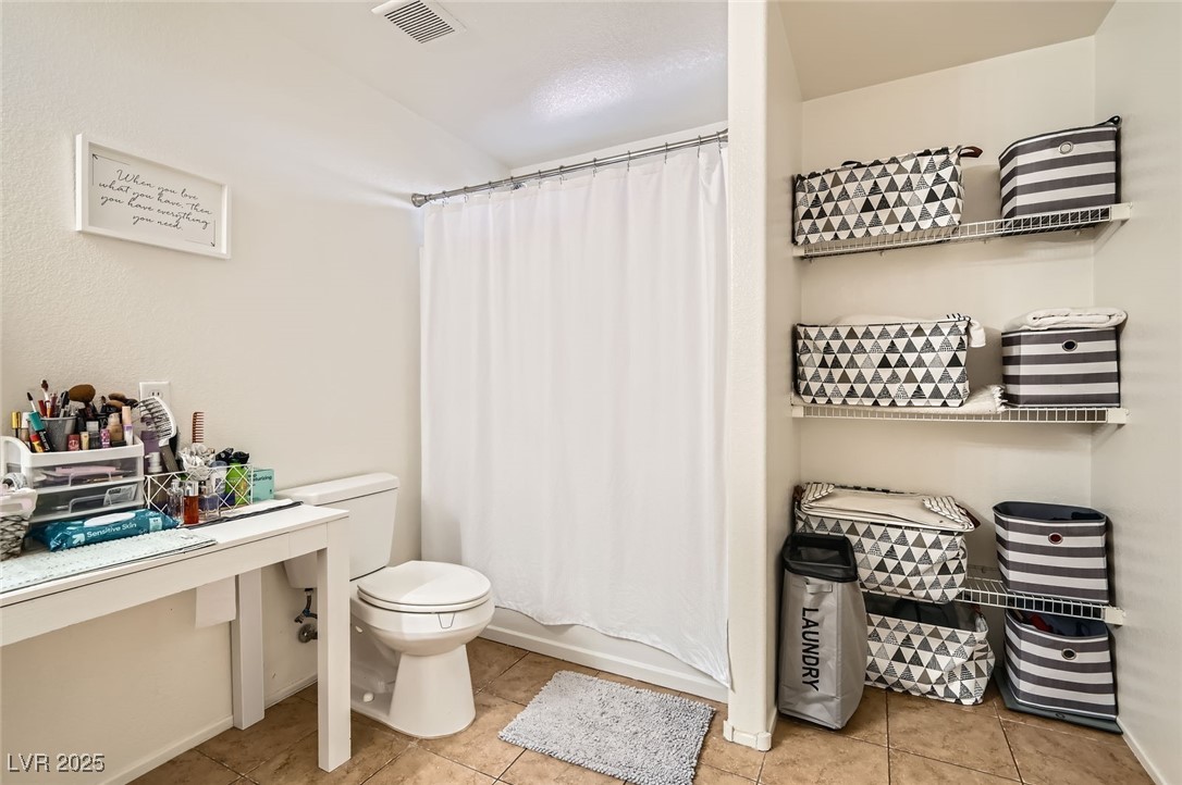 8252 Pearl Oasis Court Property Photo 17