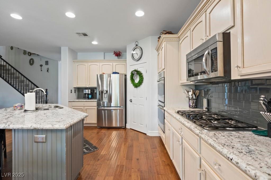 8121 Eagle Clan Court Property Photo 21