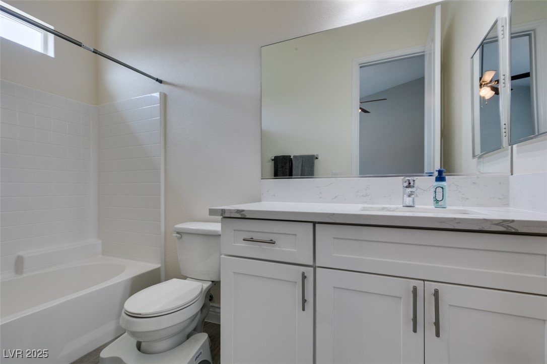 6131 Rio Vista Street Property Photo 40
