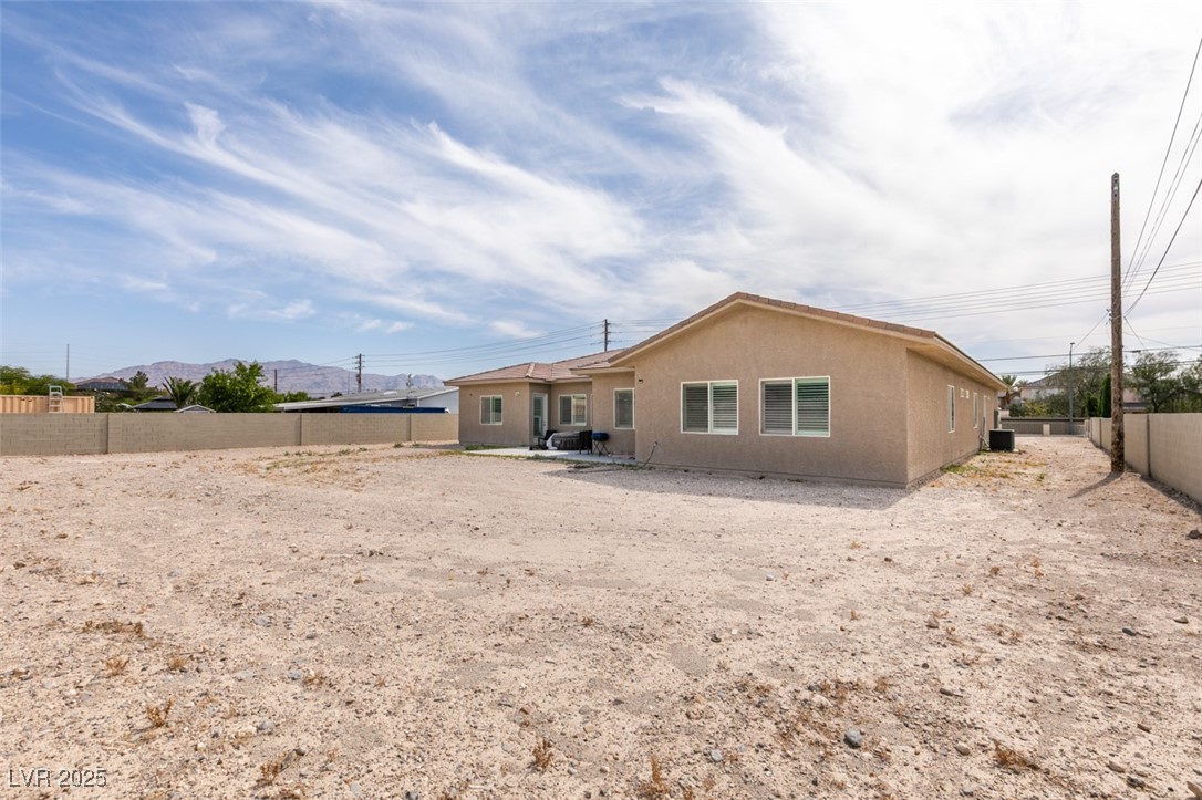 6131 Rio Vista Street Property Photo 53