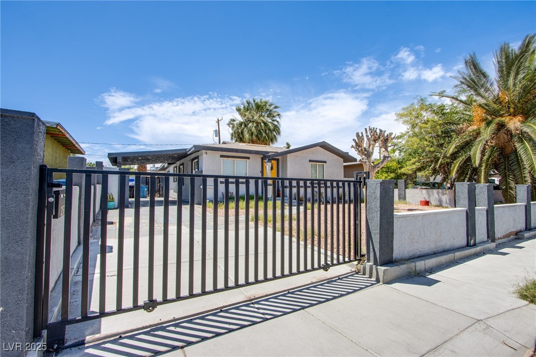 237 Cervantes Street Property Photo 1
