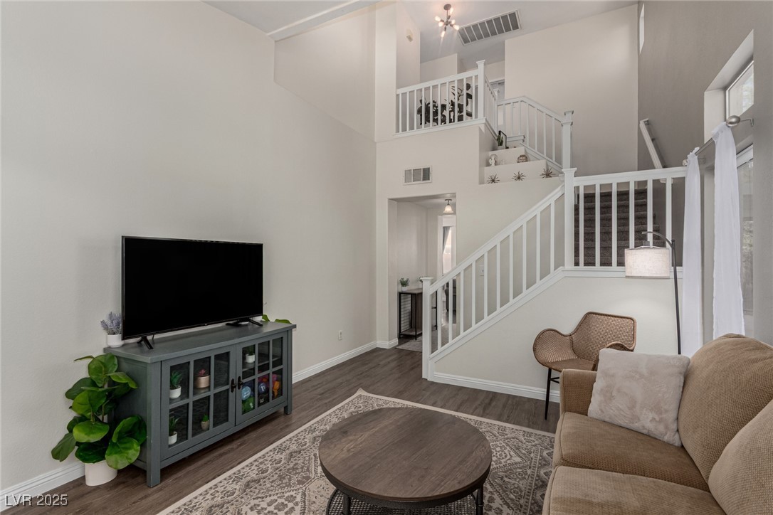 4622 English Lavender Avenue Property Photo 3
