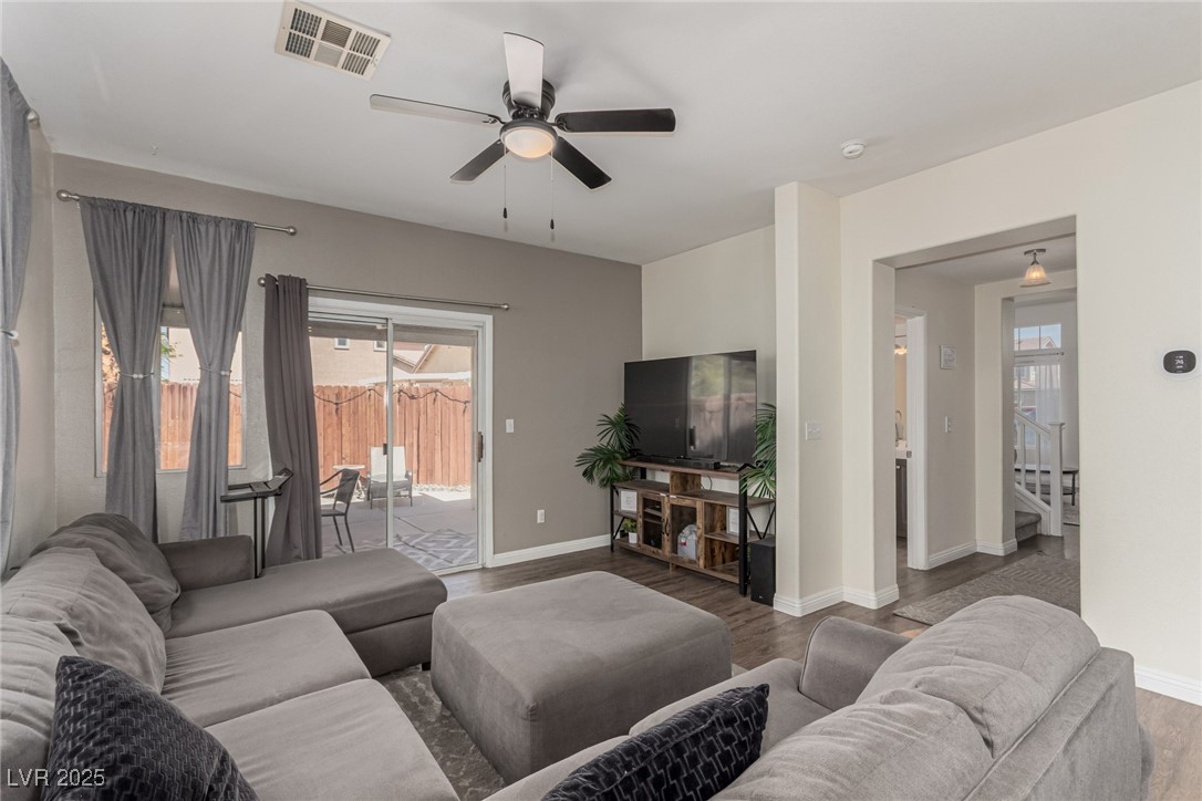 4622 English Lavender Avenue Property Photo 6