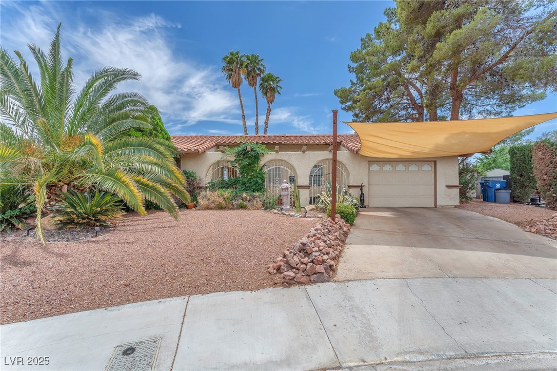 3158 La Luna Circle Property Photo 1