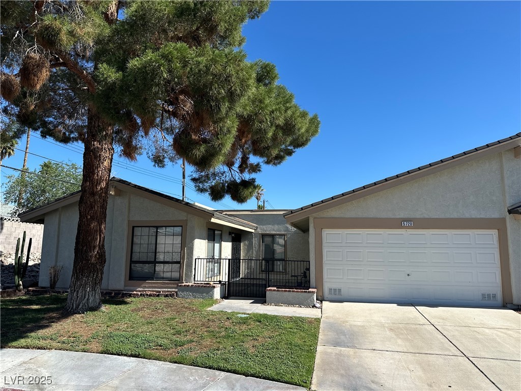 5720 Goldmount Avenue Property Photo
