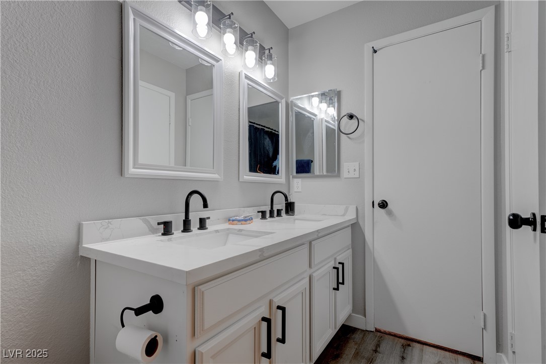 394 Lombardy Circle Property Photo 12