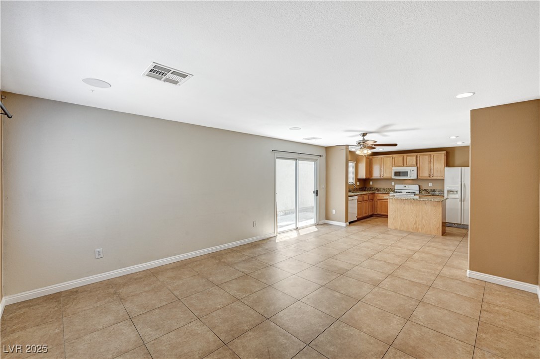 7261 High Cascade Avenue Property Photo 6