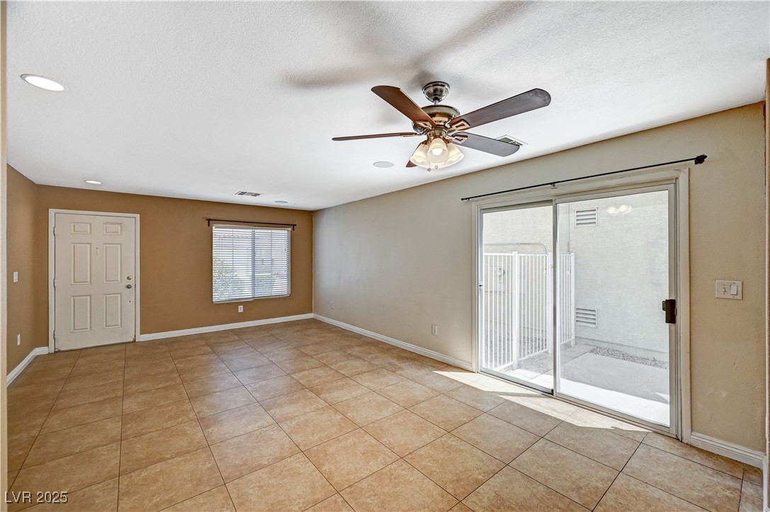 7261 High Cascade Avenue Property Photo 11