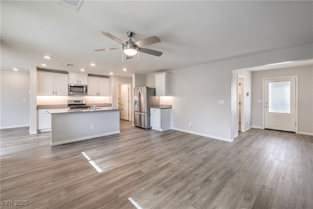 4223 Wind Mesa Drive Property Photo 6