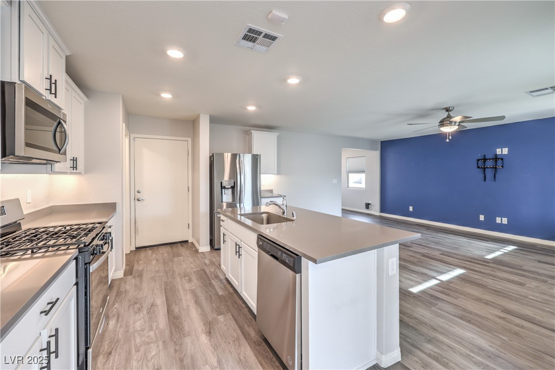 4223 Wind Mesa Drive Property Photo 10