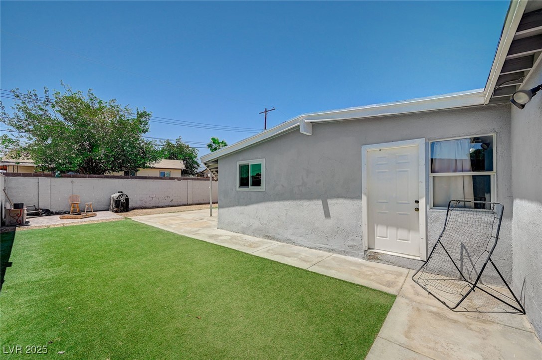 1816 Silver Birch Lane Property Photo 31