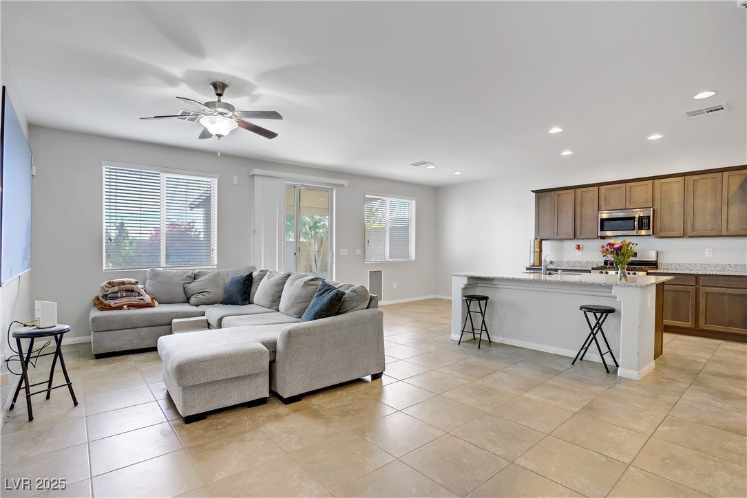 9035 Drummer Bay Avenue Property Photo 3